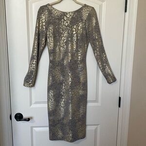 DRESS THE POPULATION Emery Midi dress Women’s M Metallic snake Print Swifty